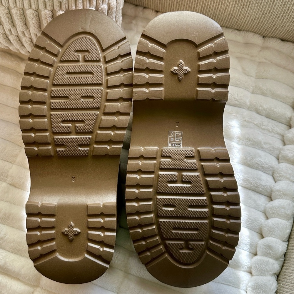 NIB | COACH Cecilia Clog in Signature Suede - Picture 8 of 13